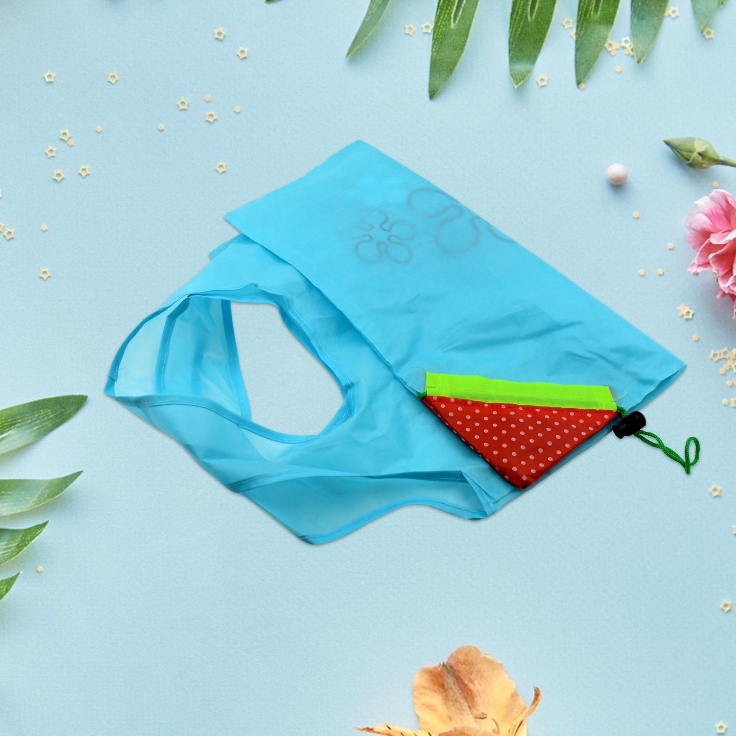 Foldable and washable reusable grocery bags with handles. Foldable and washable reusable grocery bags with handles.